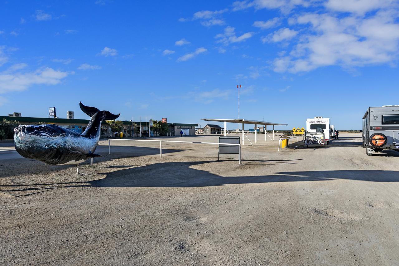 Отель Nullarbor Roadhouse Экстерьер фото