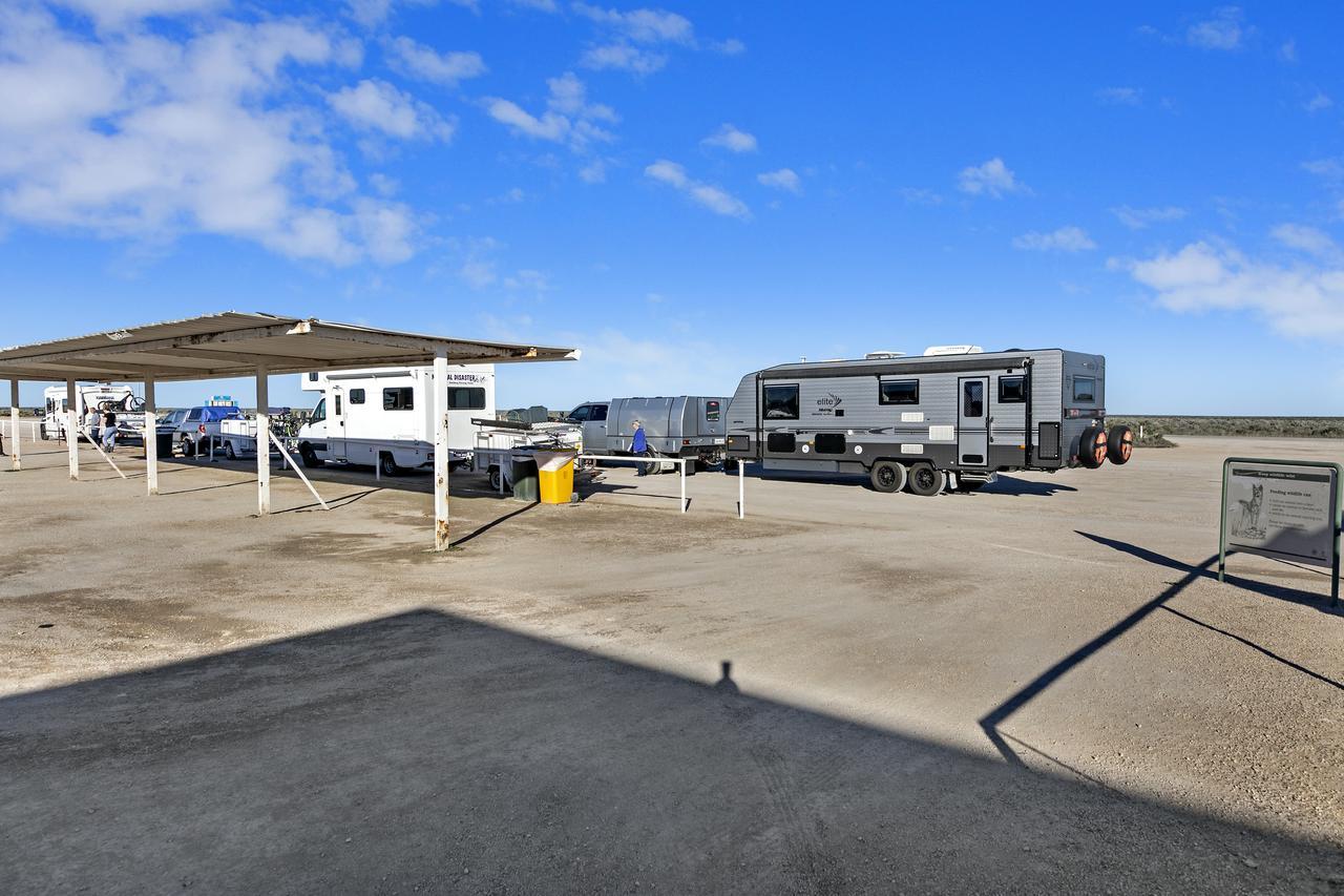 Отель Nullarbor Roadhouse Экстерьер фото