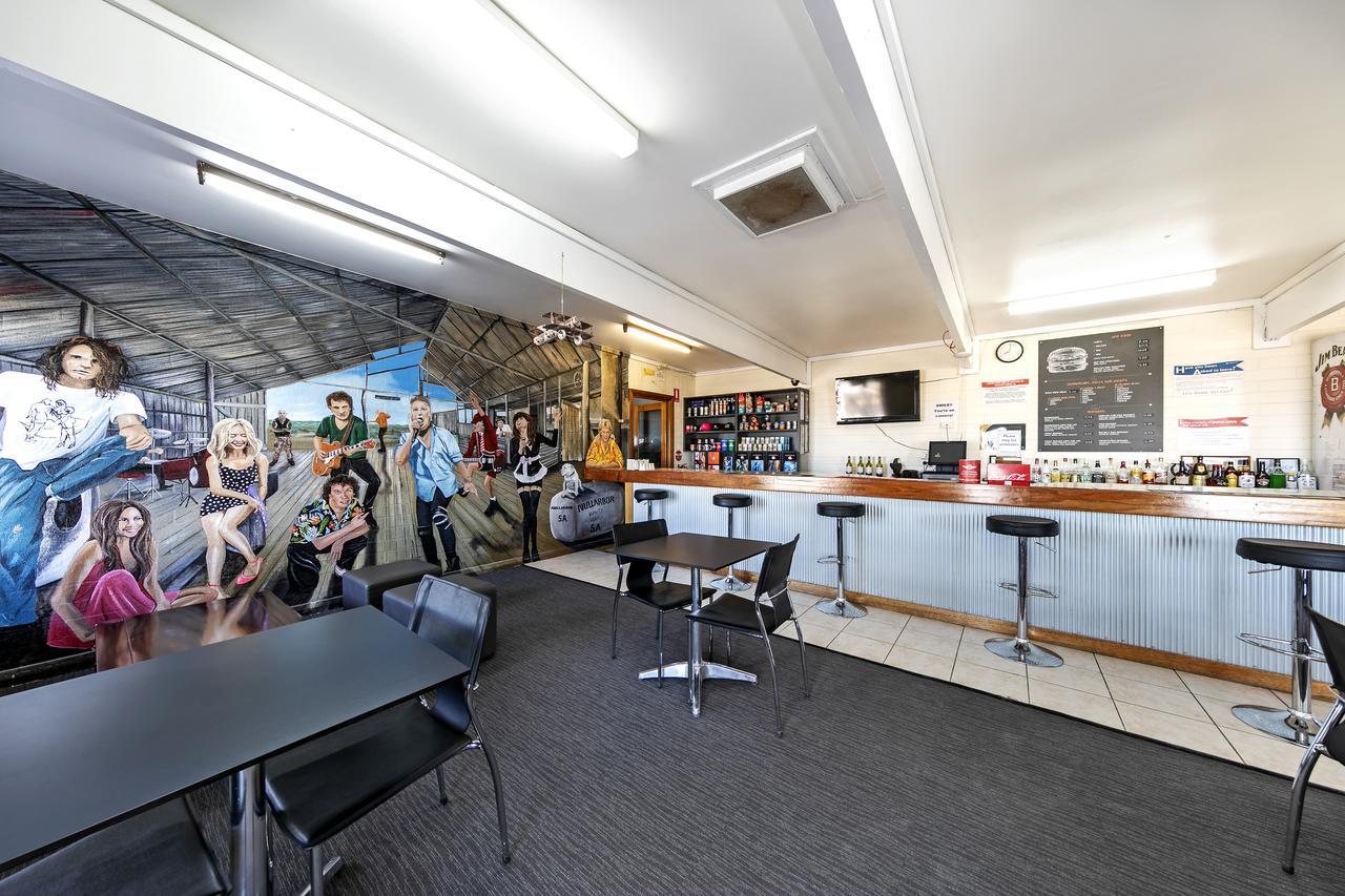 Отель Nullarbor Roadhouse Экстерьер фото